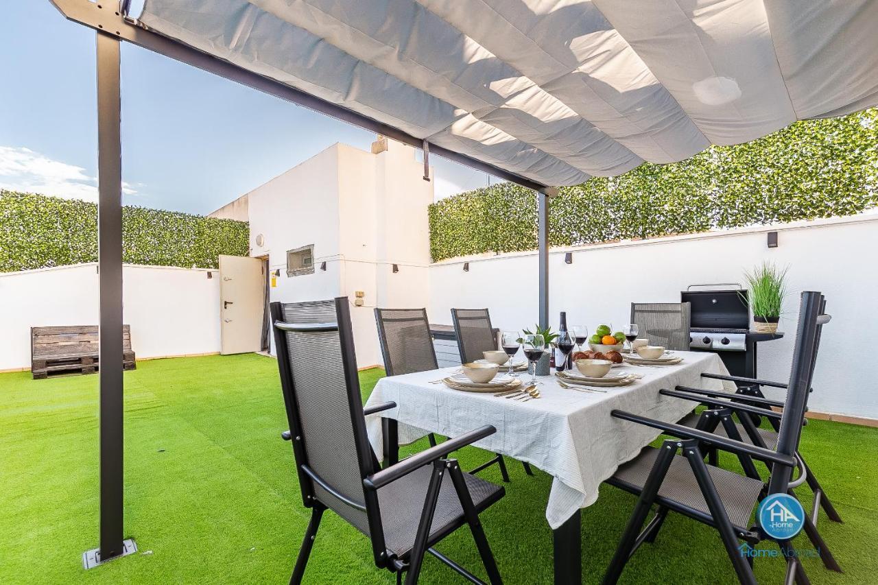 Premium Penthouse With Roof Terrace And Parking In Carlos Haya มาลากา ภายนอก รูปภาพ